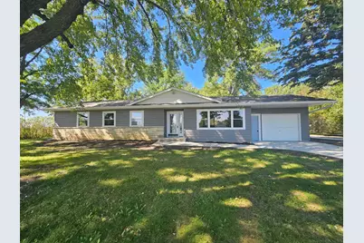 1060 Dale Street SW, Hutchinson, MN 55350 - Photo 1