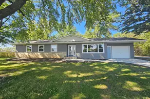 1060 Dale St SW, Hutchinson, MN 55350 - Photo 1