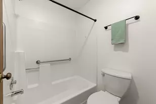 7019 W 110th St Cir, Bloomington, MN 55438 - Photo 8