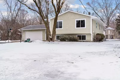 3237 Shores Boulevard, Wayzata, MN 55391 - Photo 2