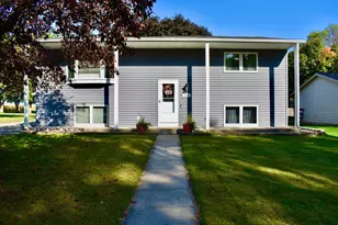 328 6th St N, Kandiyohi, MN 56251 - Photo 1