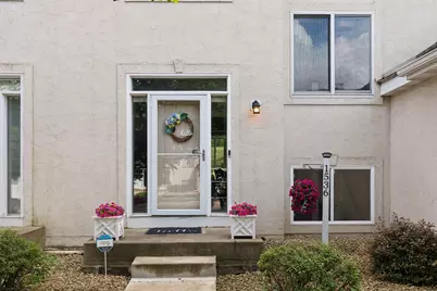 1536 Stonewood Lane, Eagan, MN 55122 - Photo 2