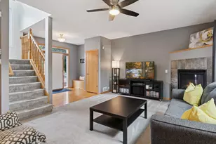 1536 Stonewood Ln, Eagan, MN 55122 - Photo 6