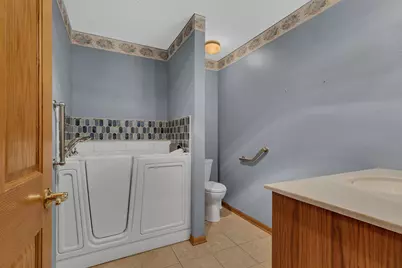 1812 Maple Lane, Saint Cloud, MN 56304 - Photo 18