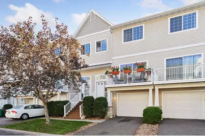 618 Willoughby Way W, Minnetonka, MN 55305 - Photo 1