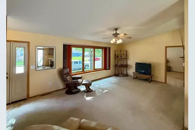 510 Ash Avenue, Bird Island, MN 55310 - Photo 14