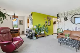 1181 Edgcumbe Rd, Saint Paul, MN 55105 - Photo 10