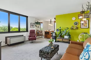 1181 Edgcumbe Rd, Saint Paul, MN 55105 - Photo 2