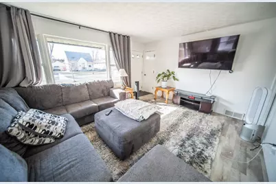 930 13th Avenue NE, Rochester, MN 55906 - Photo 6