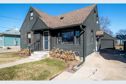 930 13th Avenue NE, Rochester, MN 55906 - Photo 1