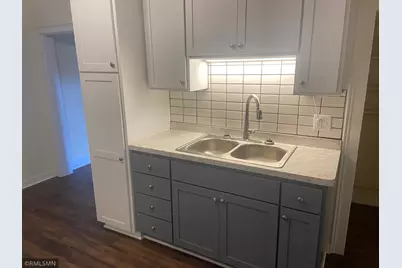 522 7th Avenue NW, Faribault, MN 55021 - Photo 2