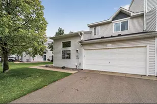 1054 109th Ln NW, Coon Rapids, MN 55433 - Photo 2