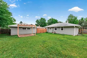 2267 Shawnee Dr, North Saint Paul, MN 55109 - Photo 24