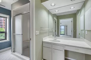 1235 Yale Pl, Minneapolis, MN 55403 - Photo 10