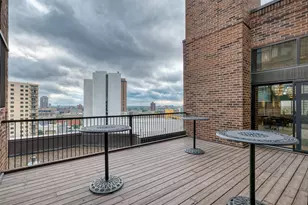 1235 Yale Pl, Minneapolis, MN 55403 - Photo 20