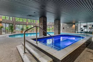 1235 Yale Pl, Minneapolis, MN 55403 - Photo 24