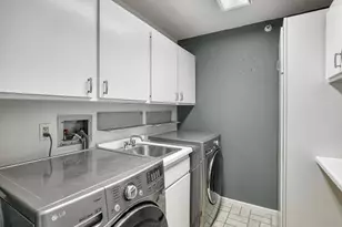 1235 Yale Pl, Minneapolis, MN 55403 - Photo 12