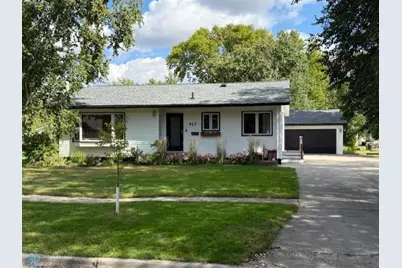 412 13th Street N, Breckenridge, MN 56520 - Photo 1