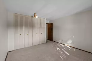 4380 Brookside Ct, Edina, MN 55436 - Photo 10