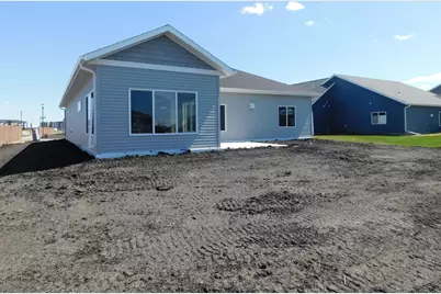 4203 Pine Parkway S, Fargo, ND 58104 - Photo 4