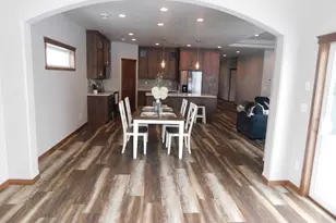 4203 Pine Pkwy S, Fargo, ND 58104 - Photo 18