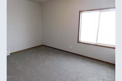 4203 Pine Parkway S, Fargo, ND 58104 - Photo 12