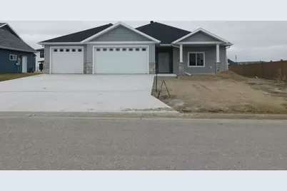 4203 Pine Parkway S, Fargo, ND 58104 - Photo 2