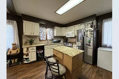 202 S 6th Street, Montevideo, MN 56265 - Photo 16