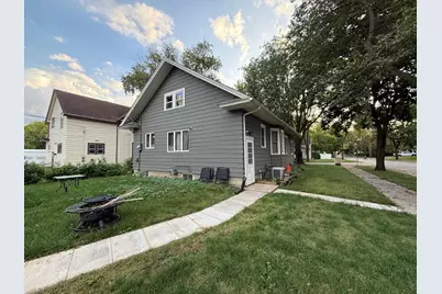 202 S 6th Street, Montevideo, MN 56265 - Photo 2