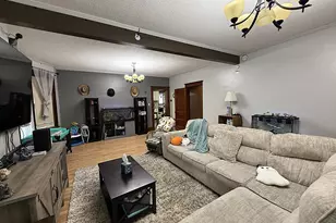 202 S 6th St, Montevideo, MN 56265 - Photo 8