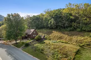 368 Dresser Dr, Winona, MN 55987 - Photo 2