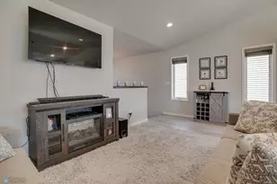 6636 27th St S, Fargo, ND 58104 - Photo 6