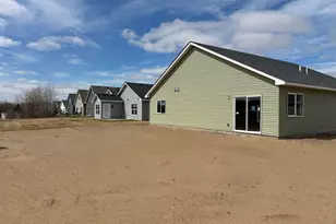 724 Cherrywood Lane Northeast, Isanti, MN 55040 - Photo 4