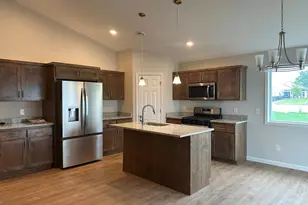 724 Cherrywood Lane Northeast, Isanti, MN 55040 - Photo 10