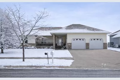 766 36th Street S, Moorhead, MN 56560 - Photo 1
