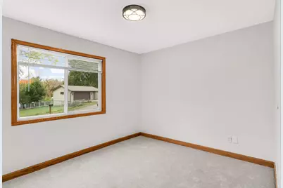 2340 Ives Lane N, Plymouth, MN 55441 - Photo 8