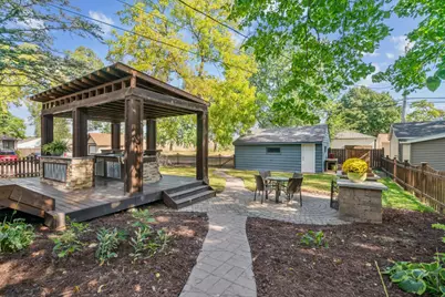 4058 Vera Cruz Avenue N, Robbinsdale, MN 55422 - Photo 1