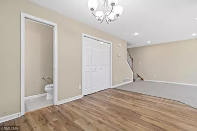 1612 Helena Road N, Oakdale, MN 55128 - Photo 16