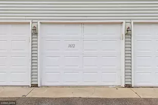 1612 Helena Rd N, Oakdale, MN 55128 - Photo 28