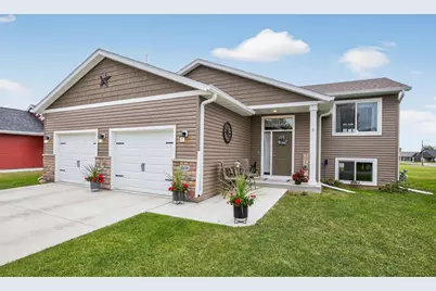 1049 Talon Avenue, Wabasha, MN 55981 - Photo 1