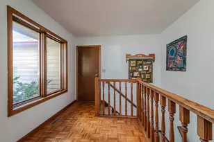 13812 Sunset Lake Dr, Burnsville, MN 55337 - Photo 8