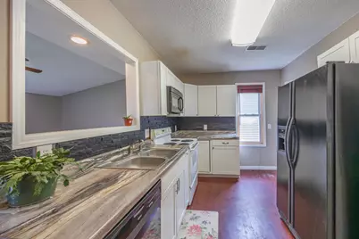 411 Oak Avenue SE, Montgomery, MN 56069 - Photo 16