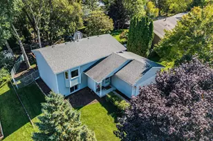 13471 Yosemite Ave S, Savage, MN 55378 - Photo 2