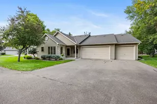 27755 Ridge Point Dr, Chisago City, MN 55013 - Photo 1