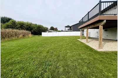 615 7th Avenue NE, Plainview, MN 55964 - Photo 40