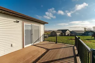 615 7th Ave NE, Plainview, MN 55964 - Photo 36