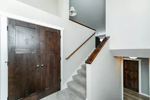 615 7th Ave NE, Plainview, MN 55964 - Photo 6