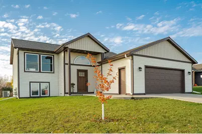 615 7th Avenue NE, Plainview, MN 55964 - Photo 1