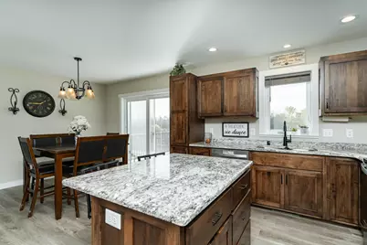 615 7th Avenue NE, Plainview, MN 55964 - Photo 8