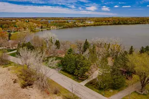 2113 Country Club Dr NE, Willmar, MN 56201 - Photo 4